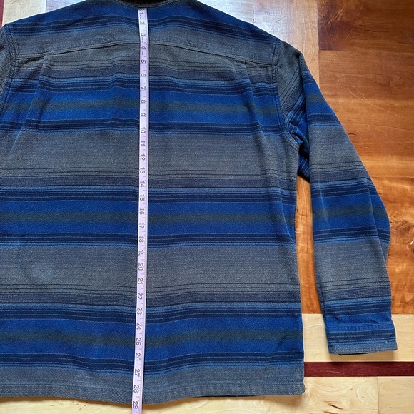 Patagonia Fjord flannel long sleeve button up organic cotton midweight shirt - Picture 7 of 9